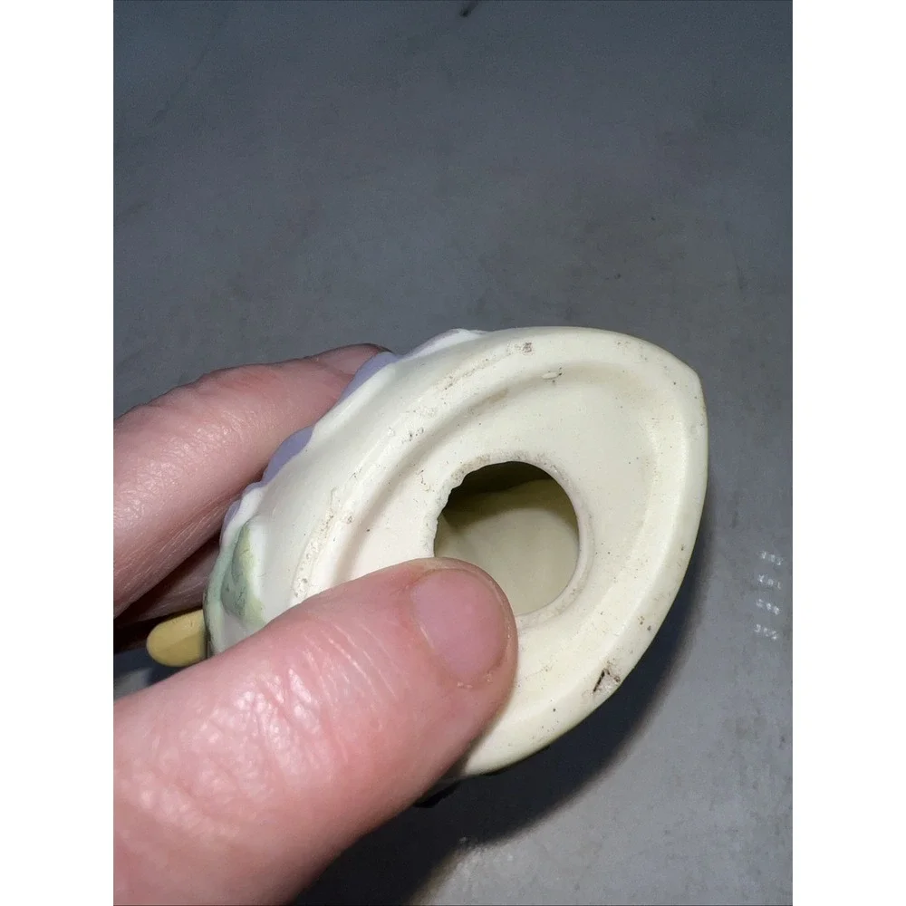 VTG Ceramic Swan Salt And Pepper Shakers White Bows 4